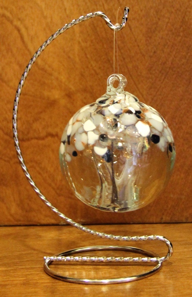 blown-glass-ball-display-stands